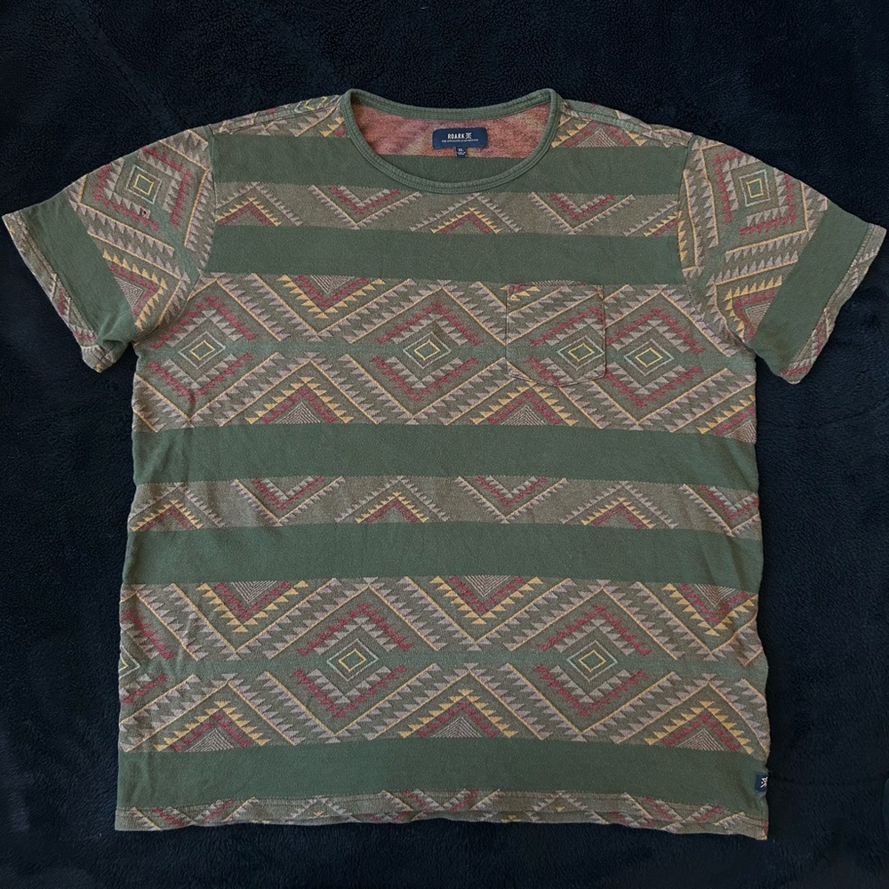 -Roark Organic Cotton Aztec T Shirt
-Size XL